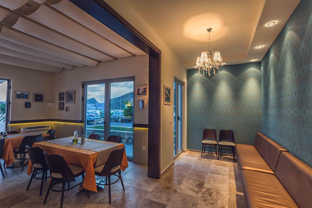 Love Live Hotel Sutomore Buitenkant foto
