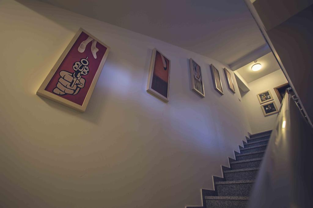 Love Live Hotel Sutomore Buitenkant foto
