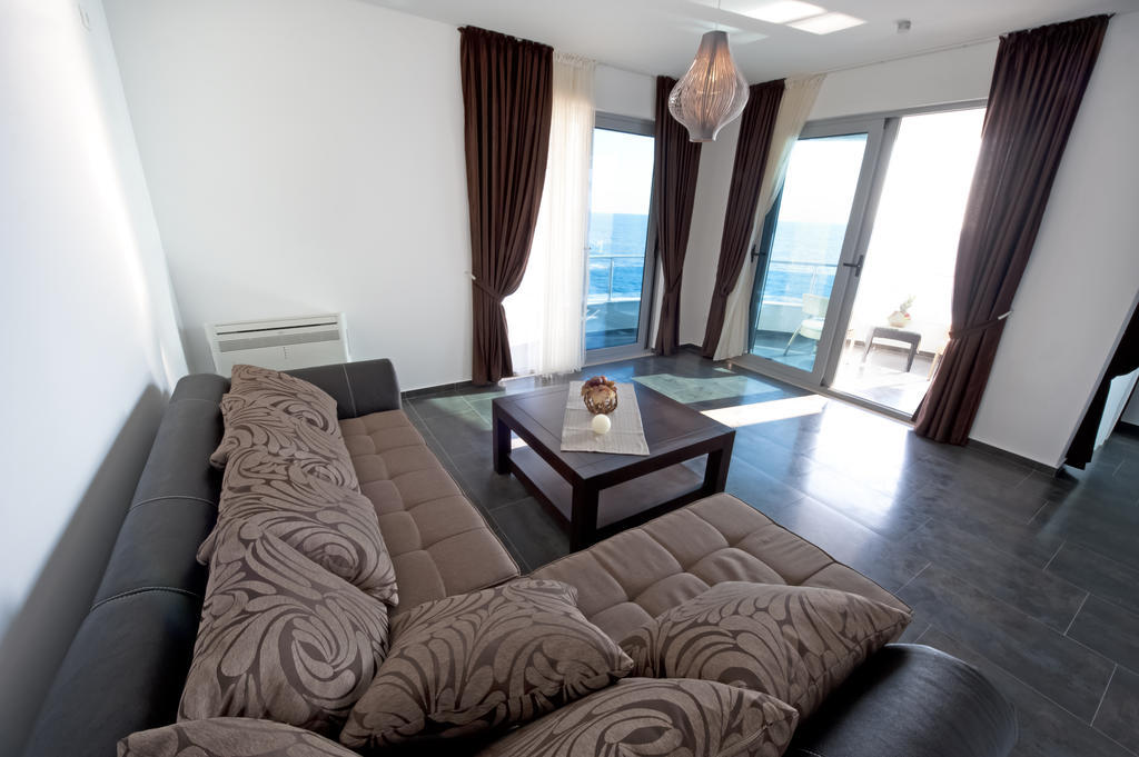 Love Live Hotel Sutomore Kamer foto