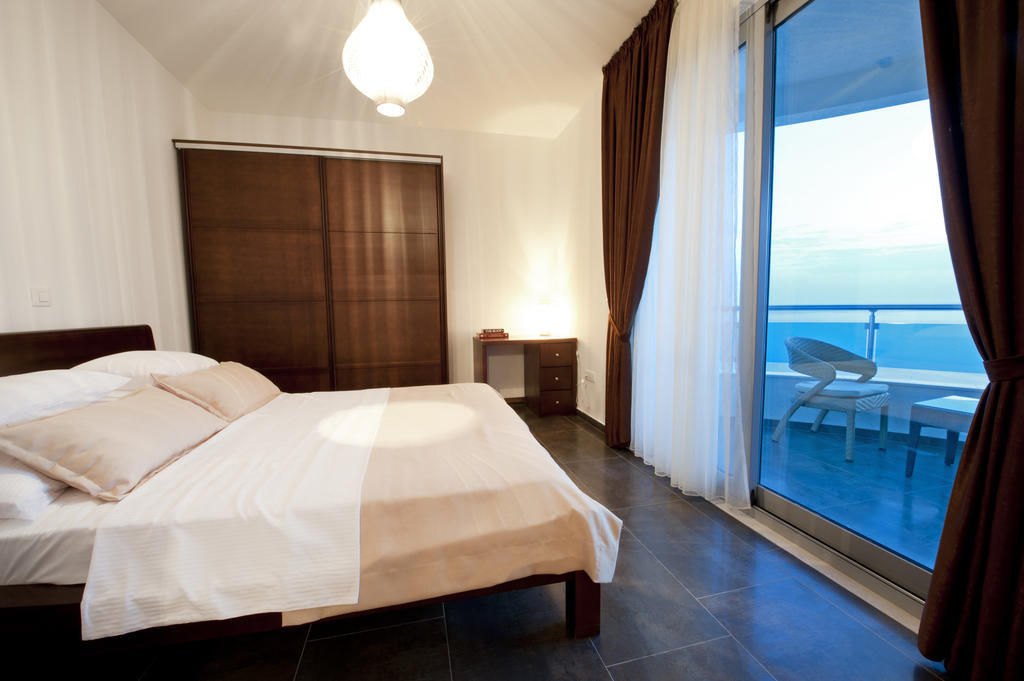 Love Live Hotel Sutomore Kamer foto