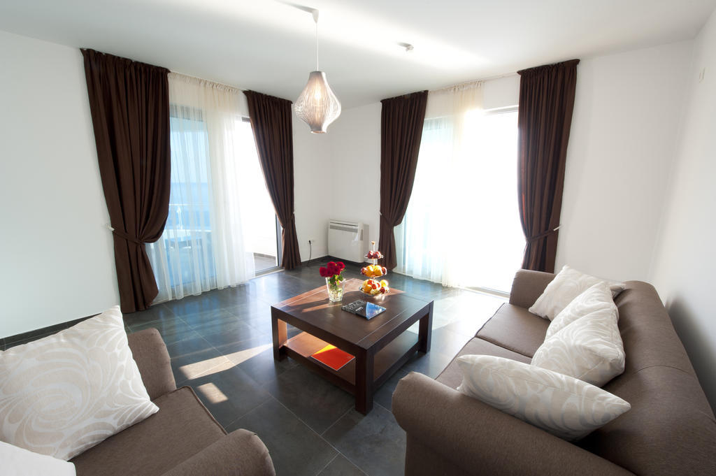 Love Live Hotel Sutomore Kamer foto