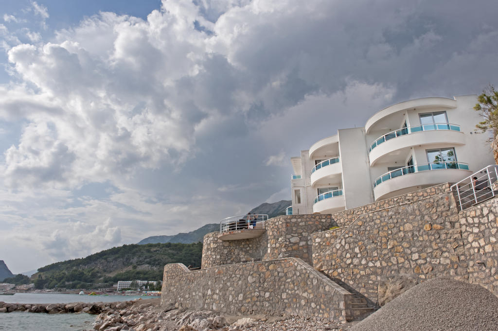 Love Live Hotel Sutomore Buitenkant foto